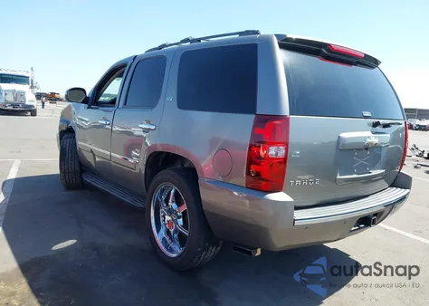 2009 Chevrolet Tahoe Ltz из США, поврежденный, VIN 1GNFC33049R138302